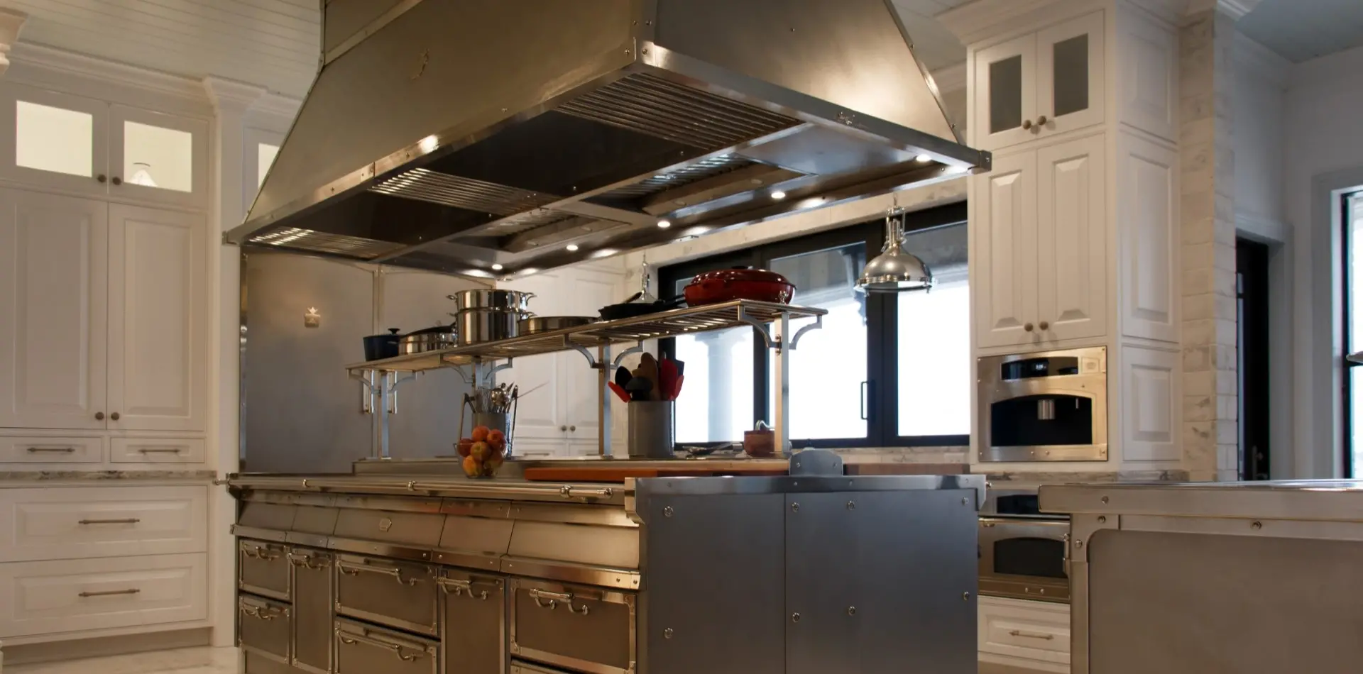 huster hero.d80238a5