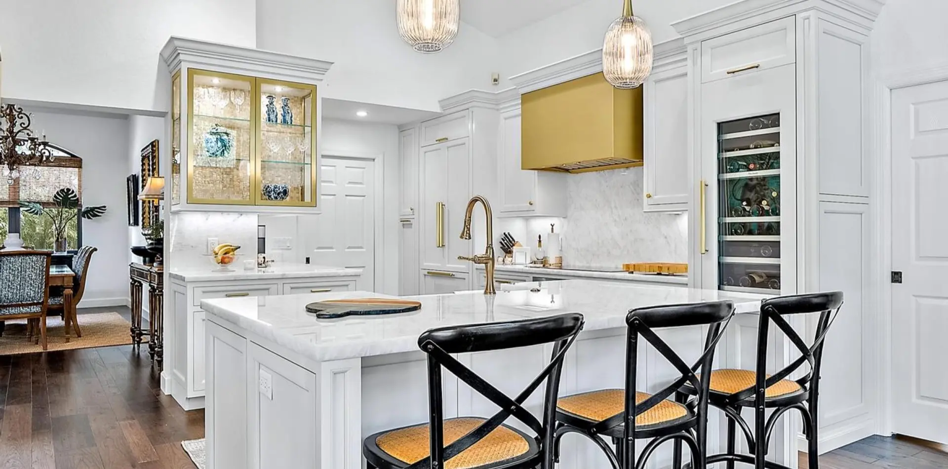 The Shores luxury kitchen cabinets